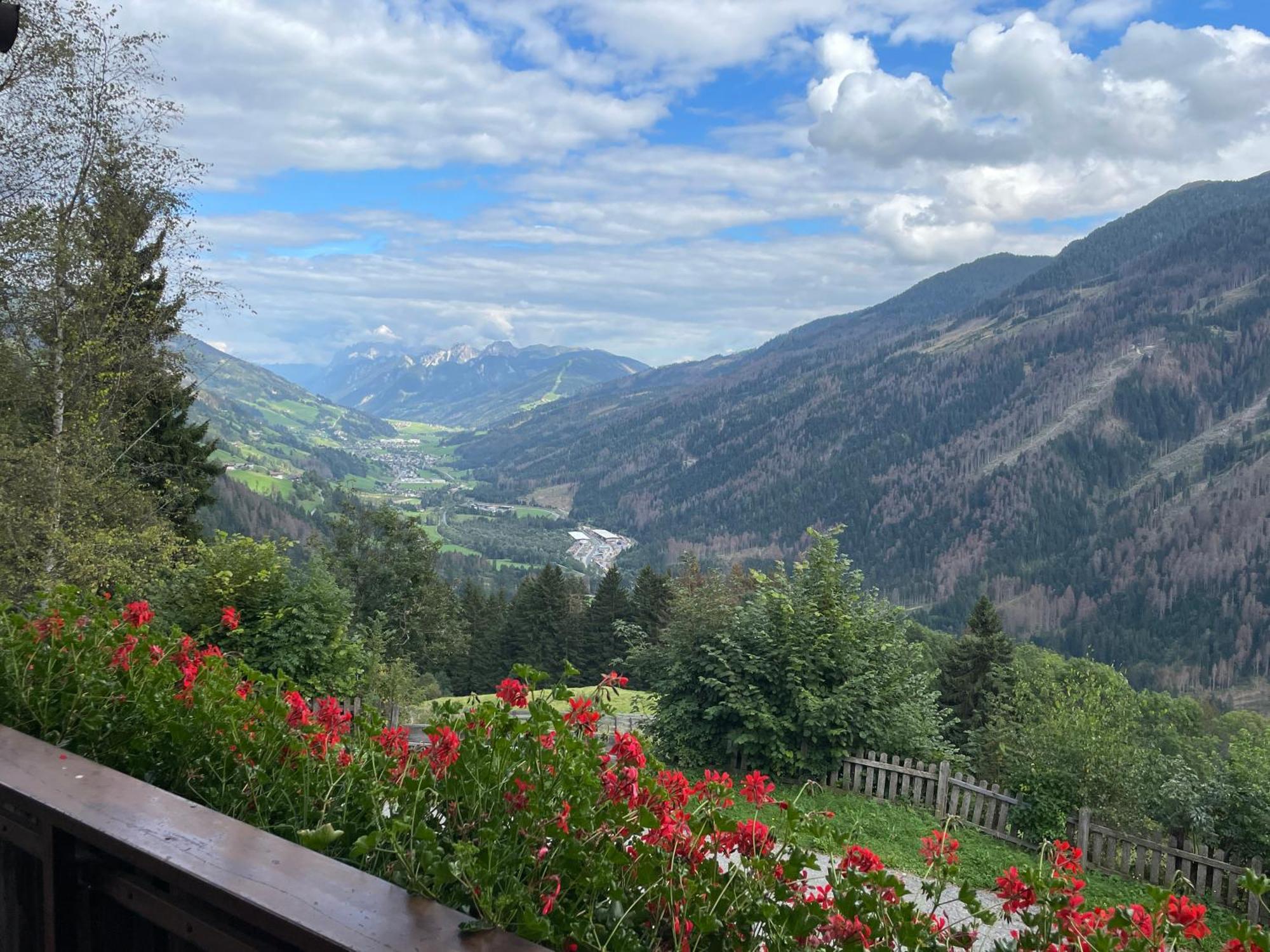 Da Kathi Aparthotel Innichen Exteriör bild